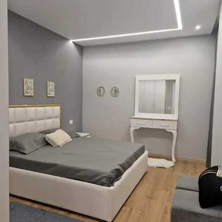 Rent Lux Tirana